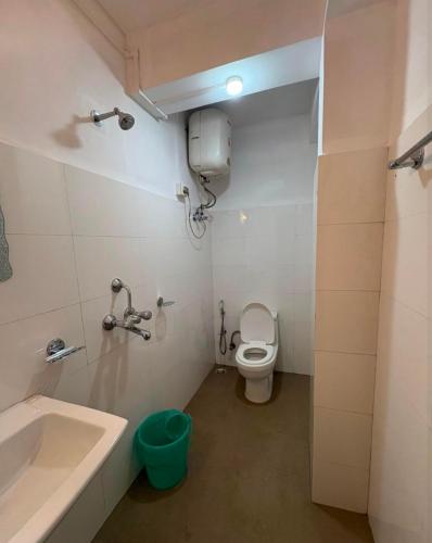 Ένα μπάνιο στο Hotel peace