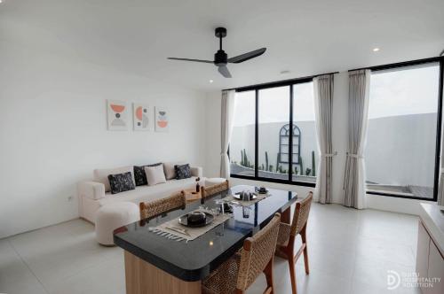 Ruang duduk di Kamaimo Villa