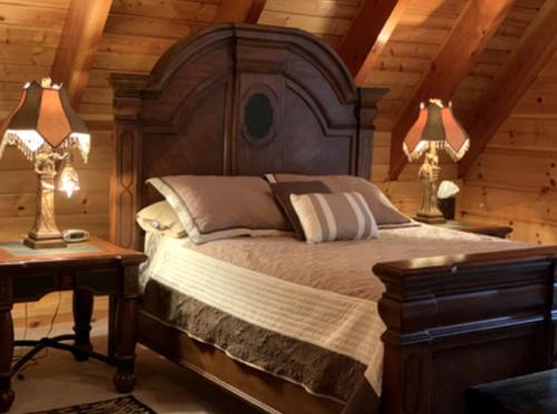 Φωτογραφία από το άλμπουμ του Cozy Suite Perfect for a Romantic Getaway in West Virginia σε Monterville