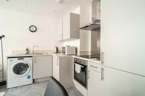 Køkken eller tekøkken på Cosy 1 BED in Central Preston