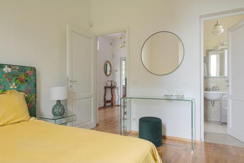 Ένα ή περισσότερα κρεβάτια σε δωμάτιο στο AF51 Florence Apartment