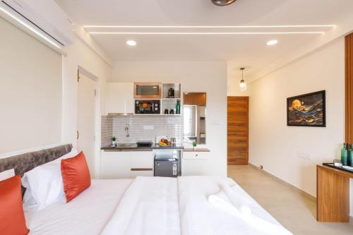 Dapur atau dapur kecil di OBS Luxury Suites - JP Nagar
