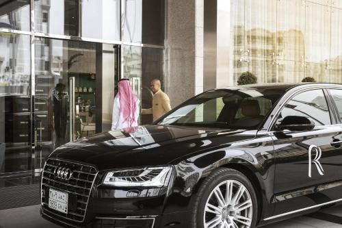 Foto da galeria de Rosh Rayhaan by Rotana em Riyadh