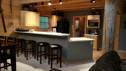 A kitchen or kitchenette at Spacious Mountain Ski Cabin situated on the Grand Mesa, Colorado