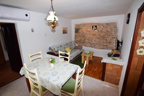 Η κουζίνα ή μικρή κουζίνα στο Apartment Nika