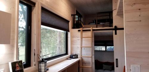 Η κουζίνα ή μικρή κουζίνα στο Stylish Tiny House for Glamping in South Carolina