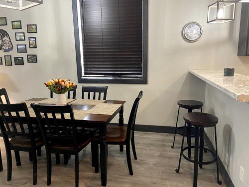 Φωτογραφία από το άλμπουμ του Modern Condominium with Pet-Friendly Drift Boat Parking near Madison River in Ennis, Montana στο Ennis