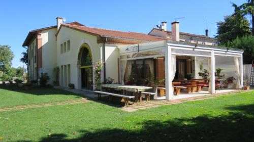 Imagen de la galería de Agriturismo L'Albara - Wines, Pool & SPA, en Villaganzerla