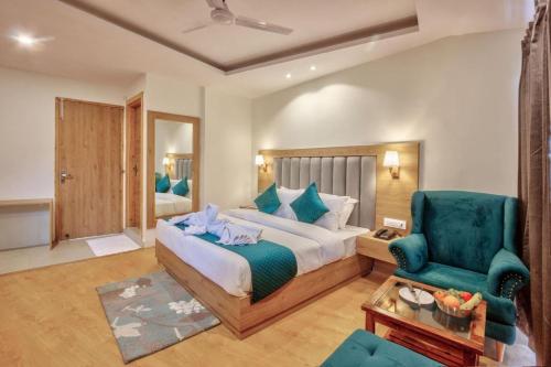 カソーリにあるKasauli View Resort # Parking # lift # Garden # Restaurant # Open Terrace # On Road Locationのギャラリーの写真