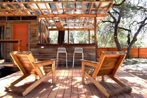 Αίθριο ή υπαίθριος χώρος στο The Macaw Yurt in Lakeway, TX