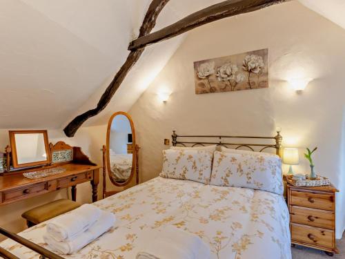 Katil atau katil-katil dalam bilik di 3 Bed in Bude HEYLE