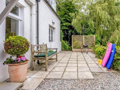 Κήπος έξω από το 3 Bed in Bucks Mills OLDSB