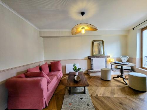 Гостиная зона в Duplex spacieux 2 Chambres au Centre-Ville Auxerre