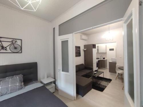 Urban Cocoon, Nice & Easy