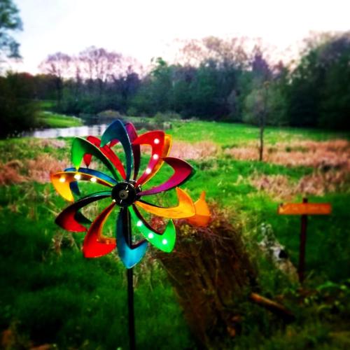 Zahrada ubytování Unique Repurposed Barn near Niles for Glamping in Michigan
