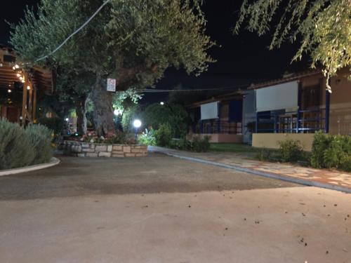 Gallery image of John & Jenny's Small Village in Áyios Andréas Messinias