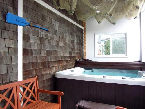 Φωτογραφία από το άλμπουμ του Incredible Beach House with Stunning Views in Newport, Oregon στο Νιούπορτ