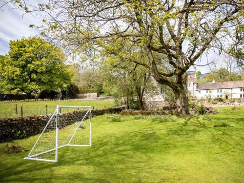 Κήπος έξω από το 4 bed in Priestcliffe 57687