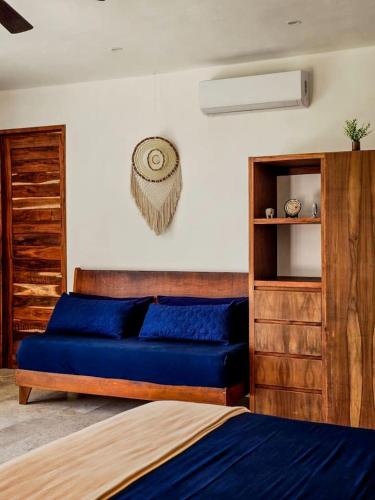 Spacious Lake House with Pool and Fire Pit near Lagoon in Xul-Ha, Quintana Rooにあるシーティングエリア