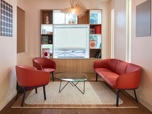 ibis Styles Paris Poissyにあるシーティングエリア