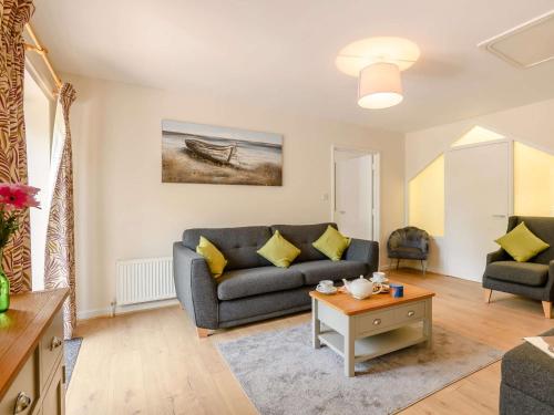 Ruang duduk di 3 Bed in Overstrand 87758