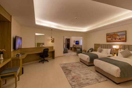 Ruang duduk di Petra Legacy Luxury