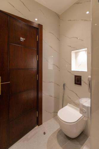 Bilik mandi di Petra Legacy Luxury