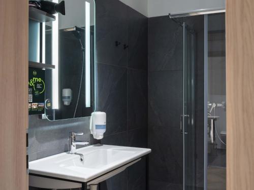 B&B HOTEL Maribor Orelにあるバスルーム