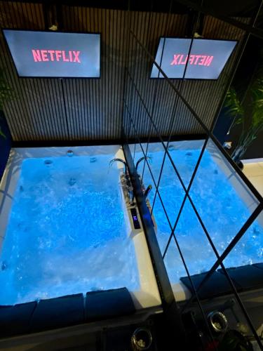 Kolam renang di atau dekat dengan AMA Esclusive SPA Madama