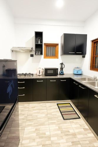 Kuchyň nebo kuchyňský kout v ubytování ACCOM Premium Residence