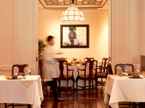 Huéspedes de Sofitel Legend Metropole Hanoi