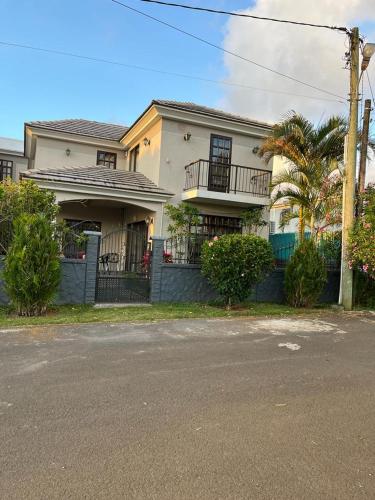 Maison entière à Tyack, île Maurice - Voiture & Salle de sport incluse sur demande