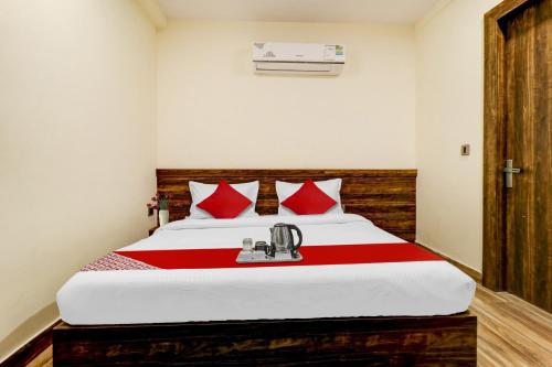 Ein Bett oder Betten in einem Zimmer der Unterkunft Hotel O Times Square