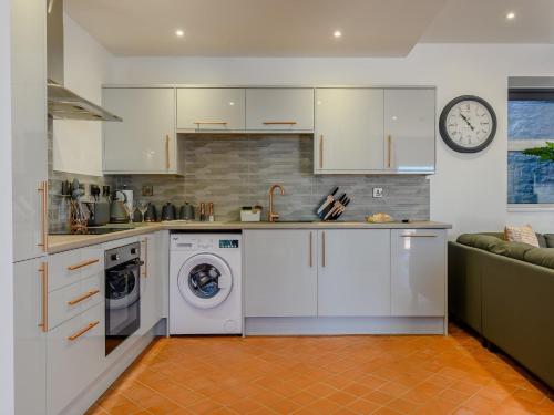 Η κουζίνα ή μικρή κουζίνα στο 2 bed in Tintern 89323
