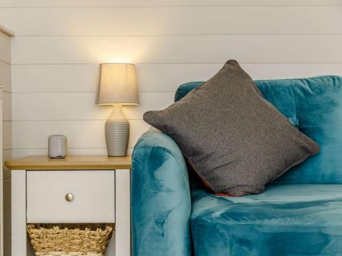 Χώρος καθιστικού στο 2 Bed in Nigg 81340