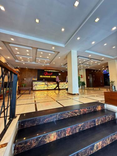 Гости Grand Islamabad Hotel