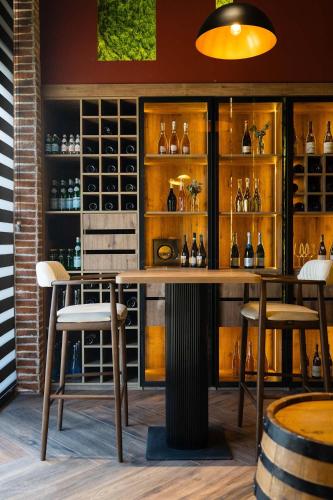 Bebidas en Seabreeze Baku Lighthouse seaview apartment studio