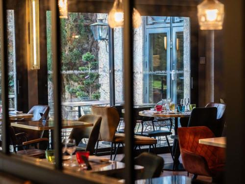 Restaurant ou autre lieu de restauration dans l'établissement Mercure Carcassonne La Cité