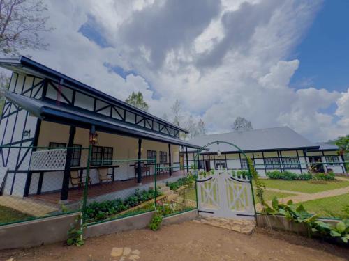 Foto de la galería de Powysland Bungalow en Nuwara Eliya