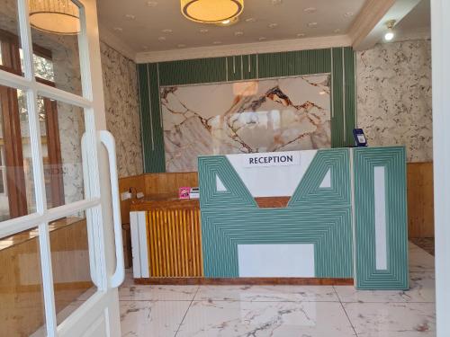 a room with a sign that says retention on the wall at Gulsitara Resorts-Gulmarg in Gulmarg