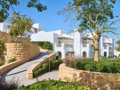 Κήπος έξω από το Hotel Novotel Sharm El-Sheikh