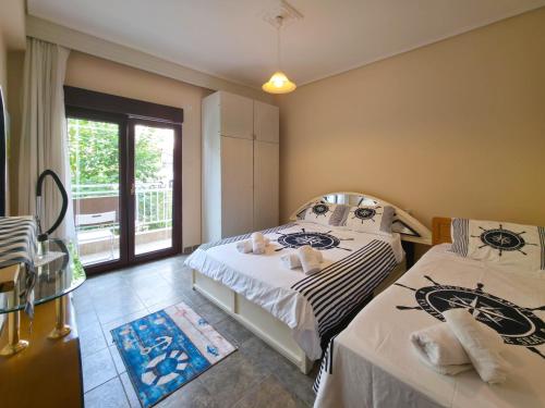 Emily's Paradise by SDR