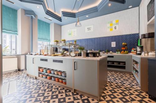 Una cocina o zona de cocina en Garner Hotel Vienna by IHG