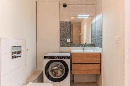 Spacious Duplex Terrace, Near Strasbourg Center
