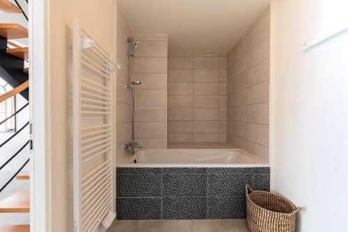Spacious Duplex Terrace, Near Strasbourg Center