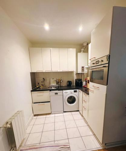 Dapur atau dapur kecil di Chambre privée en plein centre