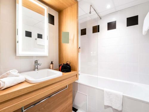 Mercure Tours Sudにあるバスルーム