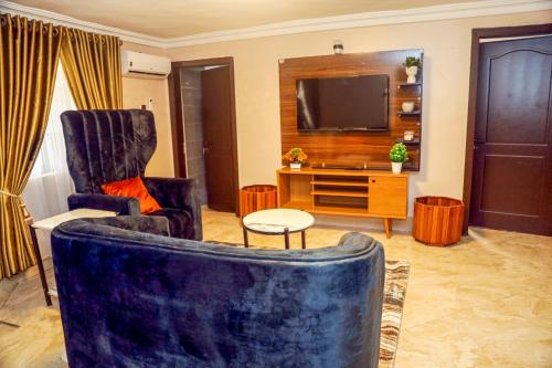 TV a/nebo společenská místnost v ubytování Glorylife Chalet
