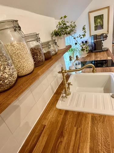 Φωτογραφία από το άλμπουμ του Cotswolds Retreat σε Overbury