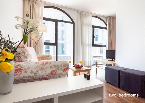 Inside Barcelona Apartments Sants